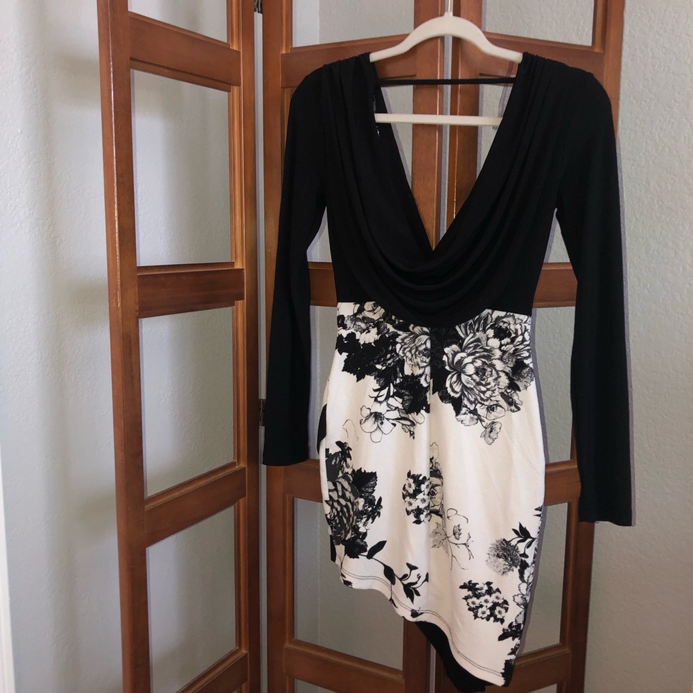 Windsor's Black and White and Floral Design